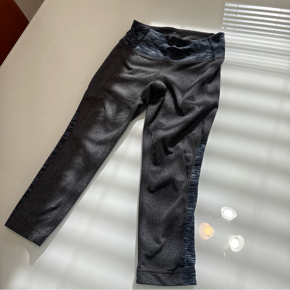 Athleta Gray Capri Ankle Yoga Running Pants Xs T9